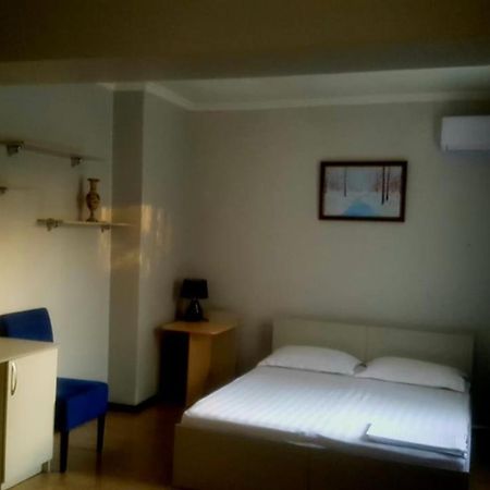 R.Street Hotel Алматы Экстерьер фото